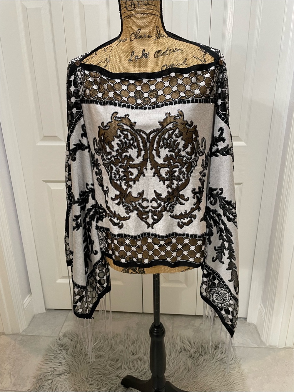 Baroque-Patterned Black and Cream Sheer Trim Tunic Top